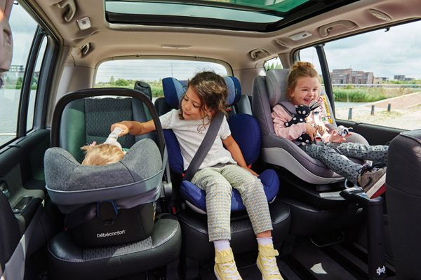 car seat rental Palma Airport Mallorca meeting point